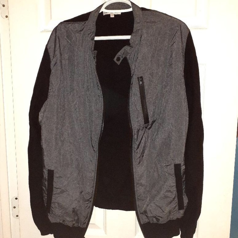 Men’s size Large Calvin Klein zip up sweater